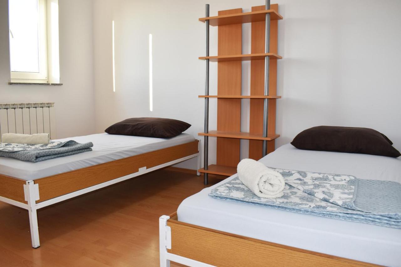 Rooms Busija Izola Eksteriør bilde