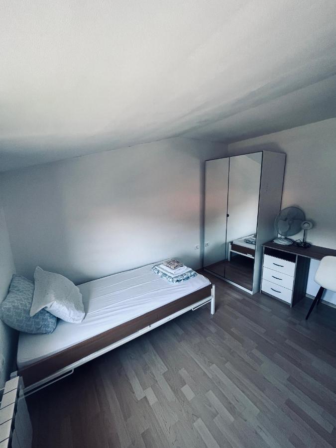 Rooms Busija Izola Eksteriør bilde